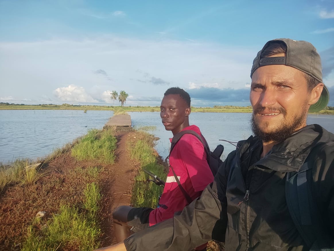 Peisaj la apus în Guinea-Bissau